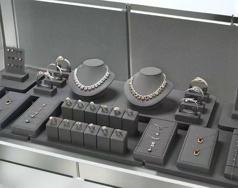 Which Kind of Covering Materials Are Suitable for Luxury Packaging and Jewelry Display?